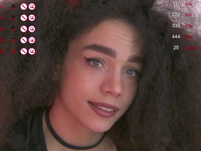 צילומי מסך משודרים Lucy-Lou