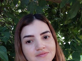 צ'אט וידאו ארוטי lucyastarot