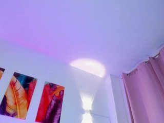 צ'אט וידאו ארוטי LucyColleen