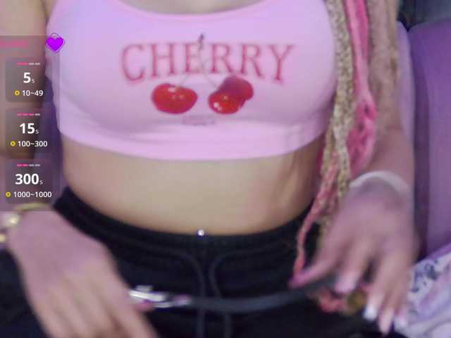 צילומי מסך משודרים LucyRouse