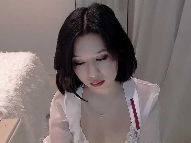 צילומי מסך משודרים LucyLiu