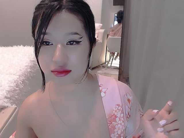 צילומי מסך משודרים LucyLiu