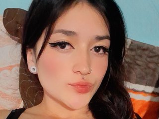 צ'אט וידאו ארוטי LucyRowe