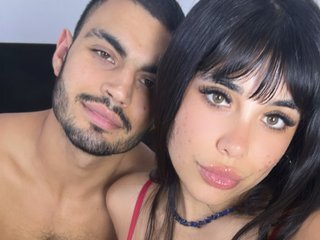צ'אט וידאו ארוטי latinuycouple