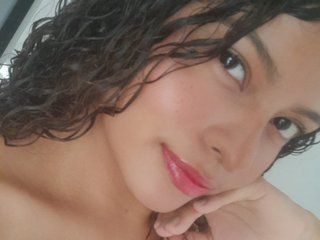 צ'אט וידאו ארוטי LuluPeach069