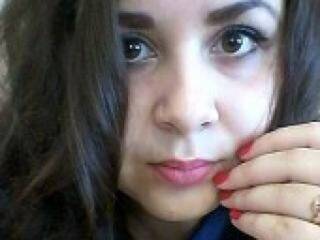 צ'אט וידאו ארוטי luna17