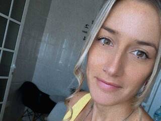 צ'אט וידאו ארוטי Lunarymix