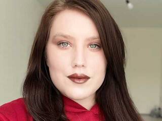 צ'אט וידאו ארוטי LusciousLady