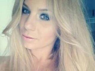 צ'אט וידאו ארוטי lustylexxy