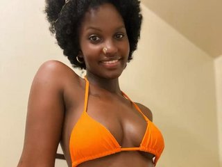 צ'אט וידאו ארוטי luvlyshee