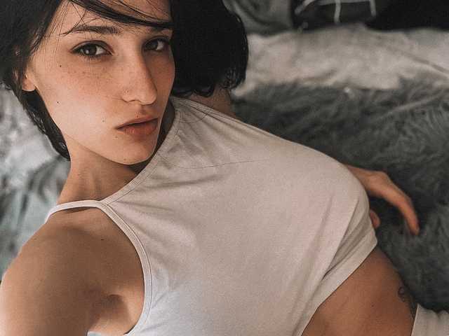 תמונה של הפרופיל LuxBrunette