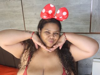 צ'אט וידאו ארוטי LynnJones