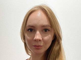 צ'אט וידאו ארוטי MacieSuton