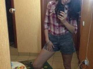 צ'אט וידאו ארוטי maddinna