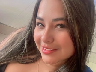 צ'אט וידאו ארוטי MadisonGomez