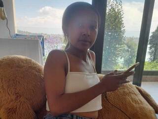 צ'אט וידאו ארוטי MaggieMie