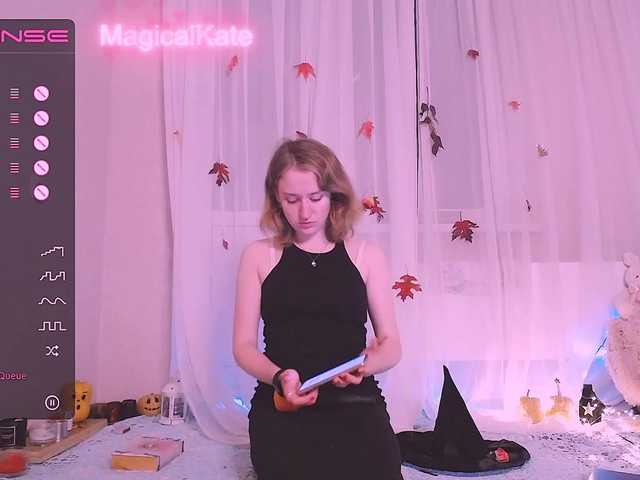 תמונות MagicalKate Halloween party. Magic oil on my body @remain , full naked in pvt