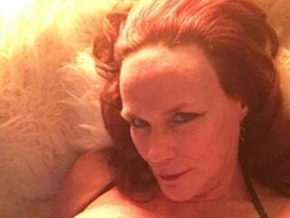 צ'אט וידאו ארוטי MagicBarbie