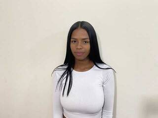 צ'אט וידאו ארוטי MaiaChocolate