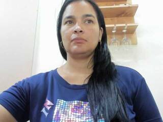 צ'אט וידאו ארוטי Maite-Becquer