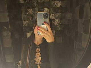 צ'אט וידאו ארוטי MaJIeHbKa91