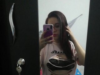 צ'אט וידאו ארוטי majo-sami