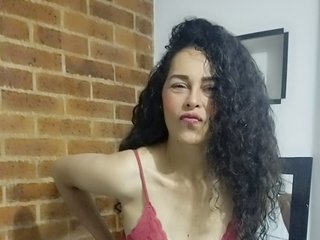 צ'אט וידאו ארוטי malla-shy