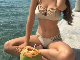 צ'אט וידאו ארוטי Malusharrr