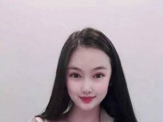 צ'אט וידאו ארוטי Mandy-HuoWu