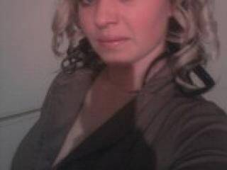 צ'אט וידאו ארוטי mandydee2