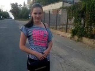 צ'אט וידאו ארוטי manunyaaa