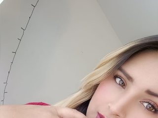 צ'אט וידאו ארוטי marcee93