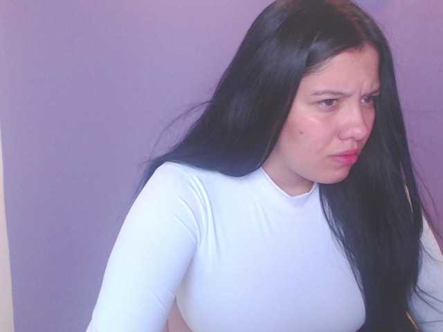 תמונות maria-xiomara kisses and play with tongue [20 tokens left] #bigboobs #new #latinas #20 #teen #ass