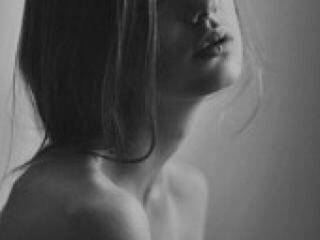 צ'אט וידאו ארוטי marinne