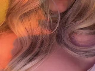 צ'אט וידאו ארוטי Mer_U