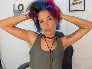 צ'אט וידאו ארוטי marley-luna