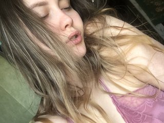 צ'אט וידאו ארוטי MarryJane1