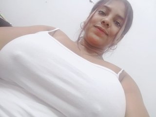 צ'אט וידאו ארוטי Martinaeliana01
