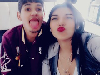 צ'אט וידאו ארוטי Martinasrobotxxx