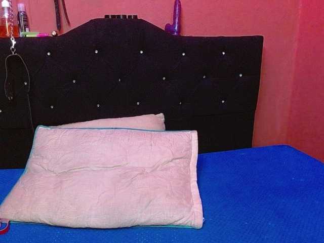 צילומי מסך משודרים MaryRosaBDSM