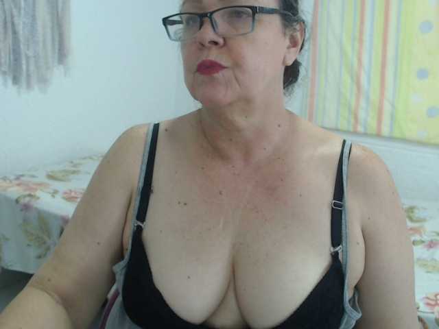 תמונות maturekarime Mature woman hairy and bbw,: tits 30, pussy 35, ass 25, all naked 100, masturbate and cum 120
