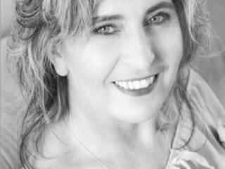 צ'אט וידאו ארוטי MatureMerryxx