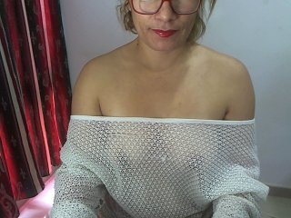 תמונות maturesmilfx9 sqrt.350. dp 250,dildo pussy 150 lovense active 300, flash 30