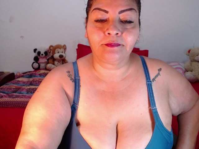 תמונות Maturextgreat #bbw #bigbelly #bigboobs #bigass #grandma #milf #gilf #latina @total 600 @sofar 600 @remain 0