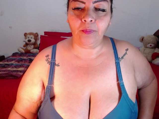 תמונות Maturextgreat #bbw #bigbelly #bigboobs #bigass #grandma #milf #gilf #latina @total 600 @sofar 600 @remain 0