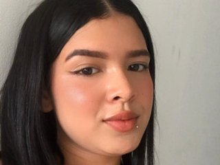 צ'אט וידאו ארוטי MavisKiut