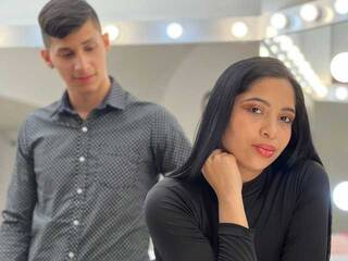 צ'אט וידאו ארוטי Max-and-Hanna