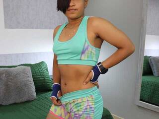 צ'אט וידאו ארוטי maxstronga