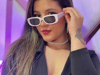 צ'אט וידאו ארוטי Maya-Foxx1