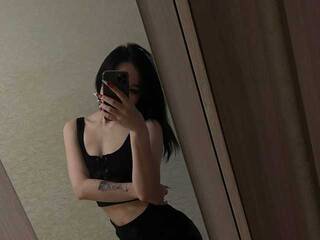 צ'אט וידאו ארוטי maya-rocket